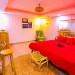 Lồng Đèn Đỏ Hotel